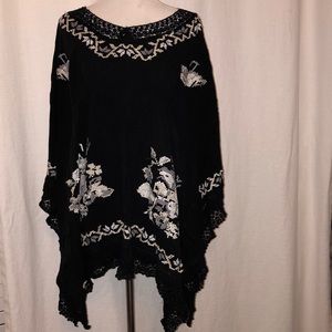 Black and white embroidered top. size large